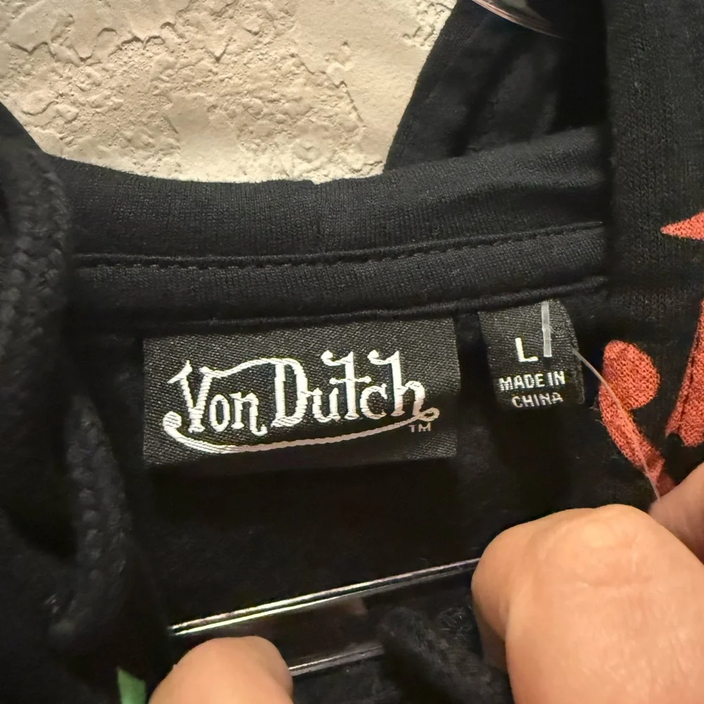 Von Dutch Women's Black Crop Hoodie with Colorful Logo Pattern size L - Picture 4 of 7